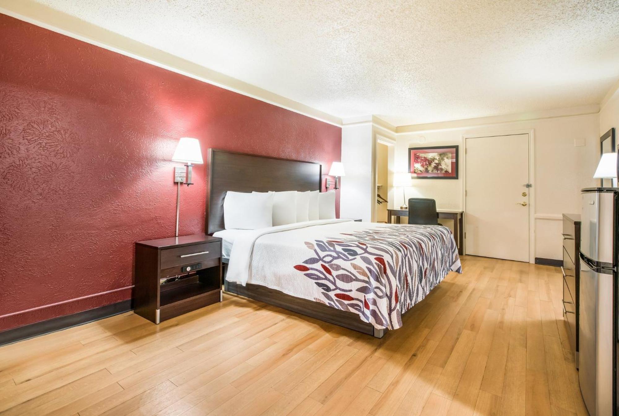 Red Roof Inn North Dallas - Park Central Eksteriør billede