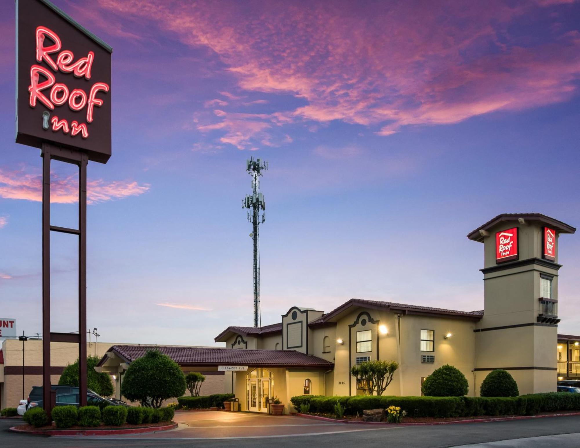Red Roof Inn North Dallas - Park Central Eksteriør billede