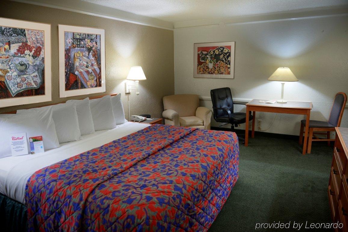 Red Roof Inn North Dallas - Park Central Eksteriør billede
